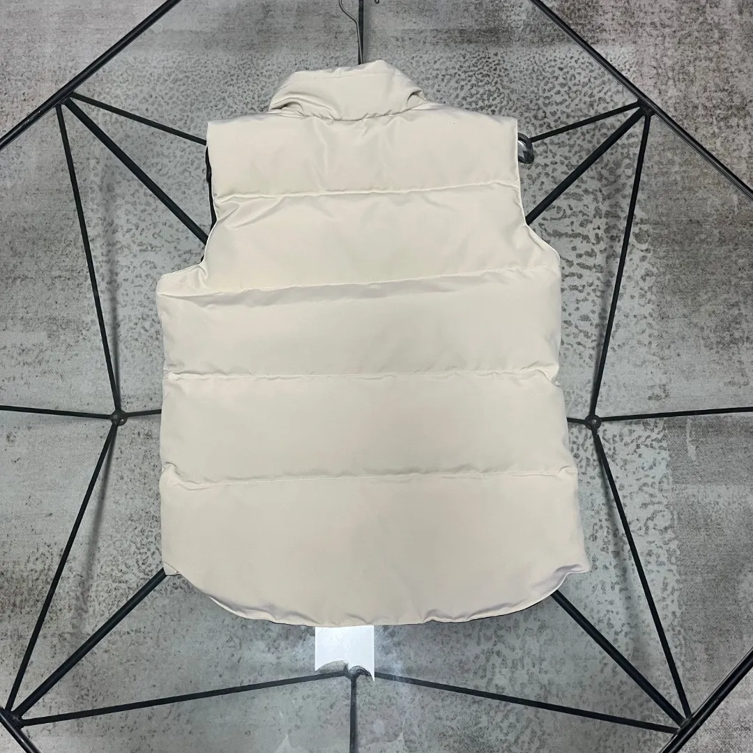 𝑪𝒂𝒏𝒂𝒅𝒂 𝑮𝒐𝒐𝒔𝒆Canada Goose tiles